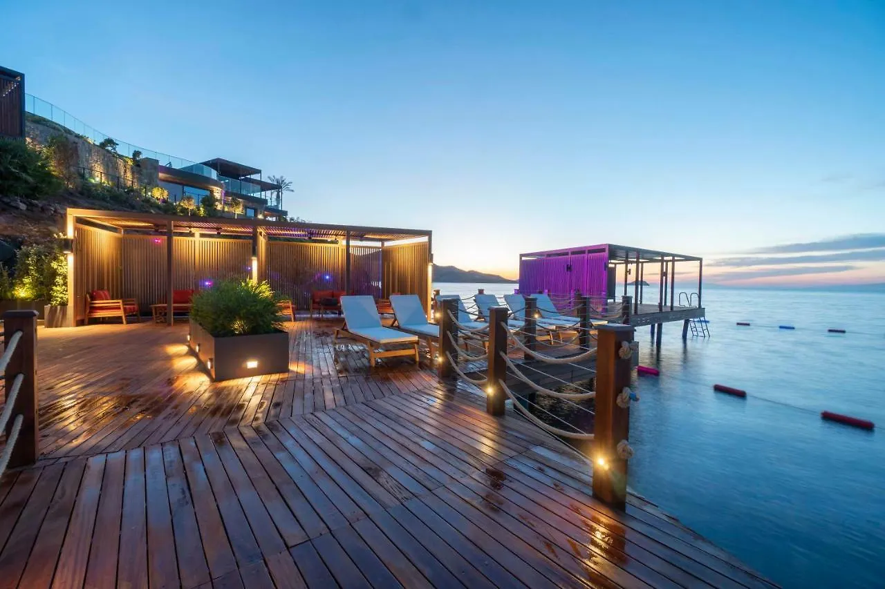 Курортный комплекс The Elysium Yalikavak Villas